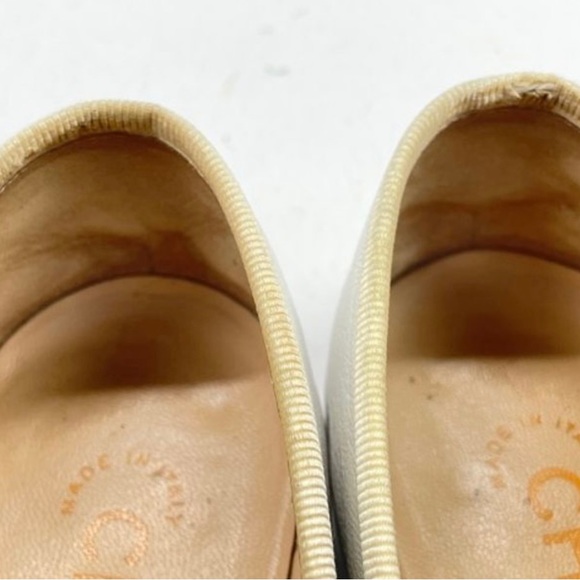 CHANEL Black and White Leather and Patent Toe Classic Chanel Ballet Flats - Picture 6 of 6